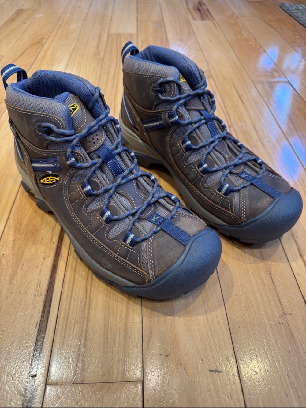 NWT Keen Targhee 2 mid WP womens size 11  Goat/Crown Blue Men's Hiking Boots
